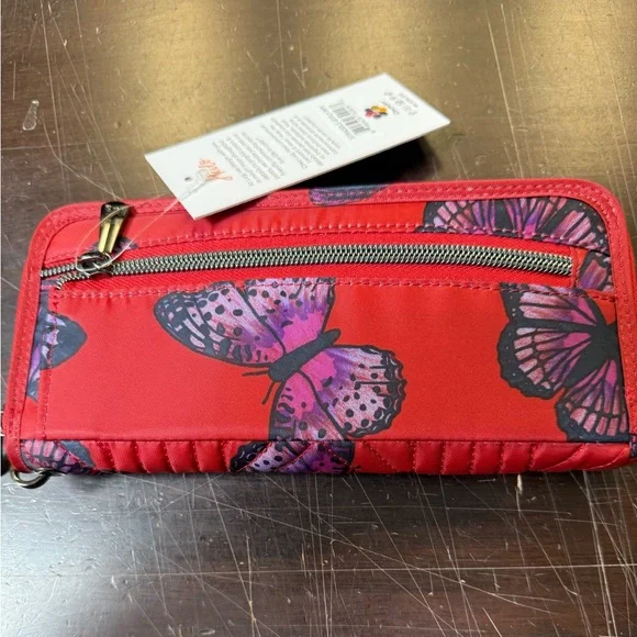 Lug NWT Straddle Butterfly Poppy-B - Picture 2 of 5